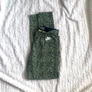 Nike cheetah print size medium